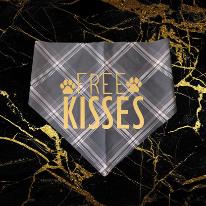 Free Kisses_Gold