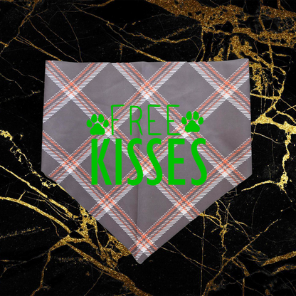 Free Kisses_Light Green